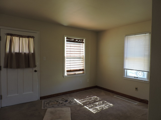 112 E Forest St, Marengo, IL 60152 photo 6
