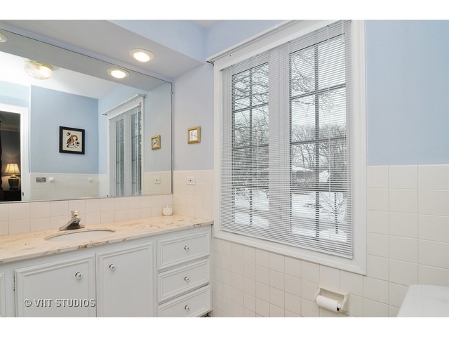1262 W Deerpath Rd, Lake Forest, IL 60045 photo 12