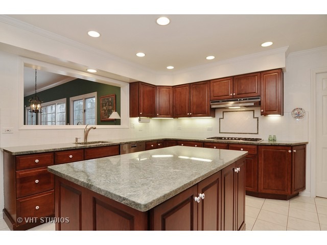1262 W Deerpath Rd, Lake Forest, IL 60045 photo 4