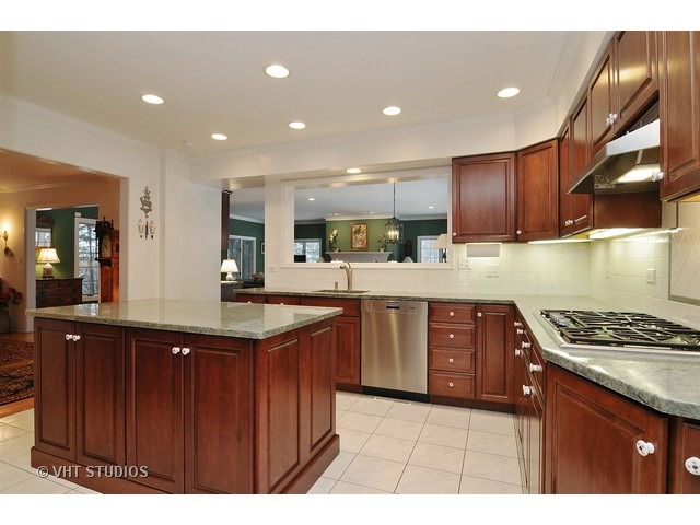 1262 W Deerpath Rd, Lake Forest, IL 60045 photo 3