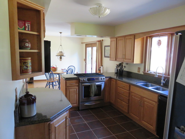 40 W840 Bowes Bend Dr, Elgin, IL 60124 photo 7