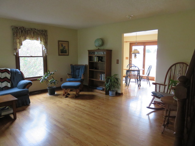 40 W840 Bowes Bend Dr, Elgin, IL 60124 photo 9