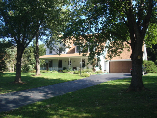 40 W840 Bowes Bend Dr, Elgin, IL 60124 photo 2