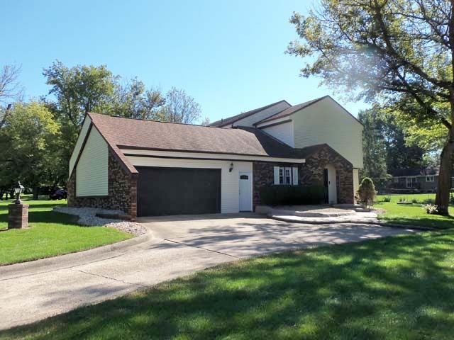 8583 Verde Dr, Byron, IL 61010 photo 2