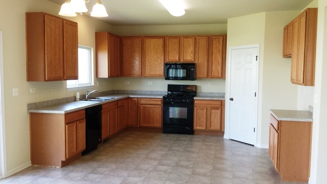 4127 Osbron St, Plano, IL 60545 photo 3