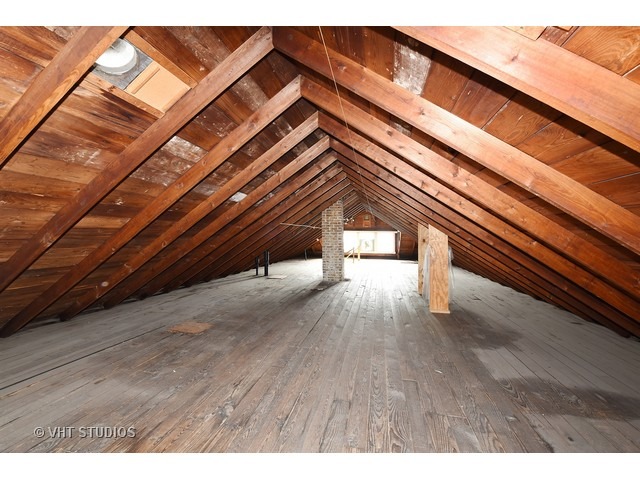 2425 Euclid Ave, Berwyn, IL 60402 photo 8