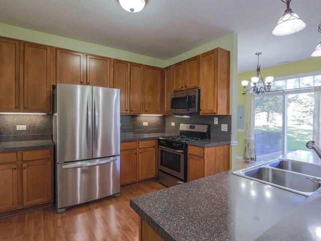 24345 Leski Ln, Plainfield, IL 60585 photo 10
