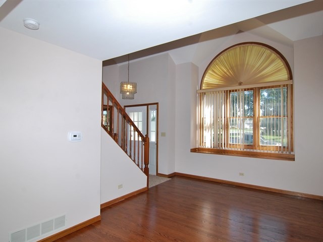 10812 W 3rd St, Mokena, IL 60448 photo 2