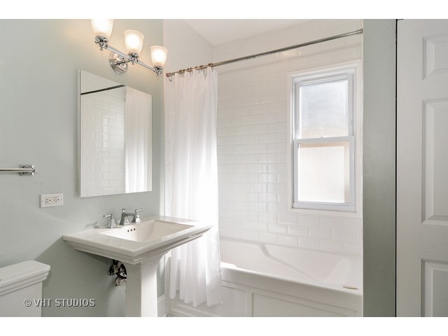 3511 W Wrightwood Ave, Chicago, IL 60647 photo 15
