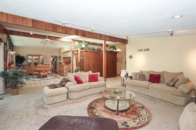 300 S Forest Ave, Itasca, IL 60143 photo 5