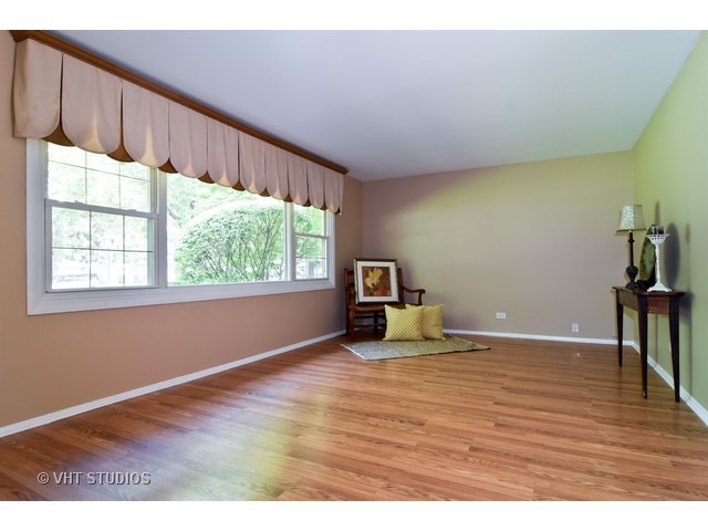 2001 N Washington St, Wheaton, IL 60187 photo 2