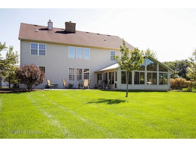 390 Lela Ln, Bartlett, IL 60103 photo 24