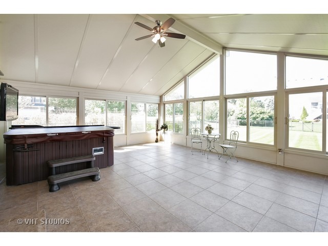 390 Lela Ln, Bartlett, IL 60103 photo 23