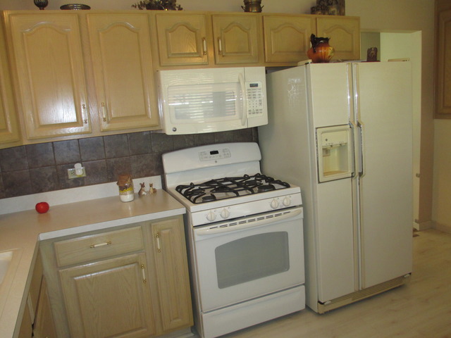 12 Mohawk Dr, Thornton, IL 60476 photo 4