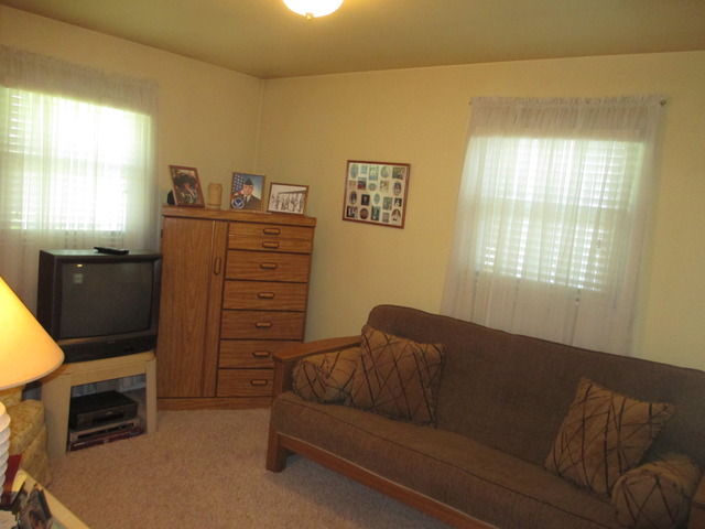 12 Mohawk Dr, Thornton, IL 60476 photo 6