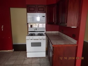 1068 Perda Ln, Des Plaines, IL 60016 photo 3
