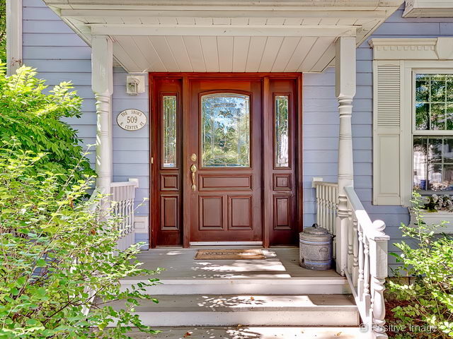 509 N Center St, Naperville, IL 60563 photo 3