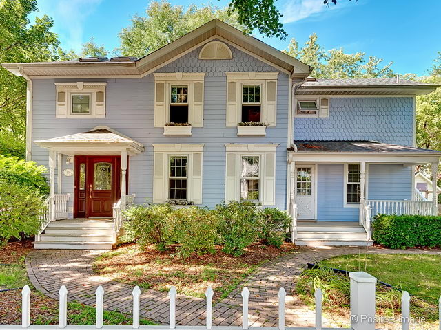 509 N Center St, Naperville, IL 60563 photo 2