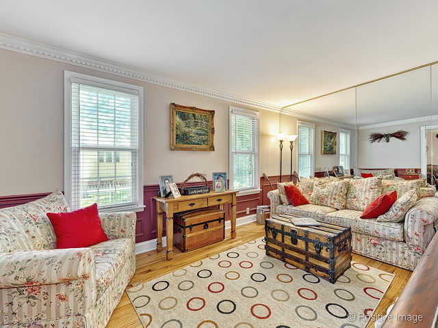 509 N Center St, Naperville, IL 60563 photo 7