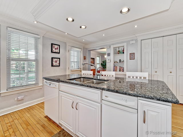 509 N Center St, Naperville, IL 60563 photo 12