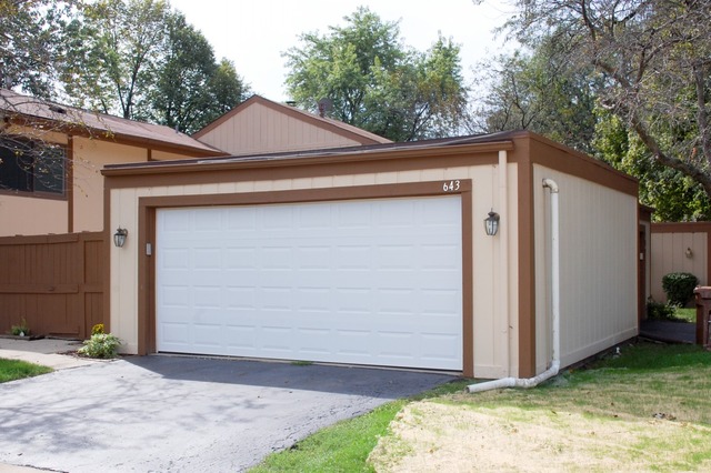 643 Bryce Trl, Roselle, IL 60172 photo 17