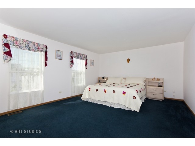 6213 Cedar Ridge Dr, Plainfield, IL 60586 photo 9