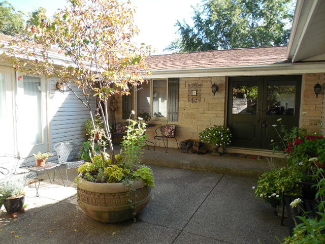 2477 Circle Dr, Ottawa, IL 61350 photo 3