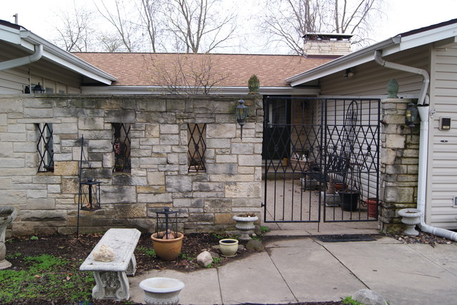 2477 Circle Dr, Ottawa, IL 61350 photo 2