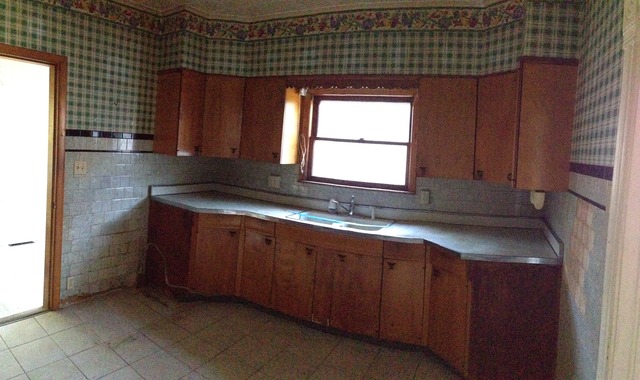 29 W 35th St, Steger, IL 60475 photo 2