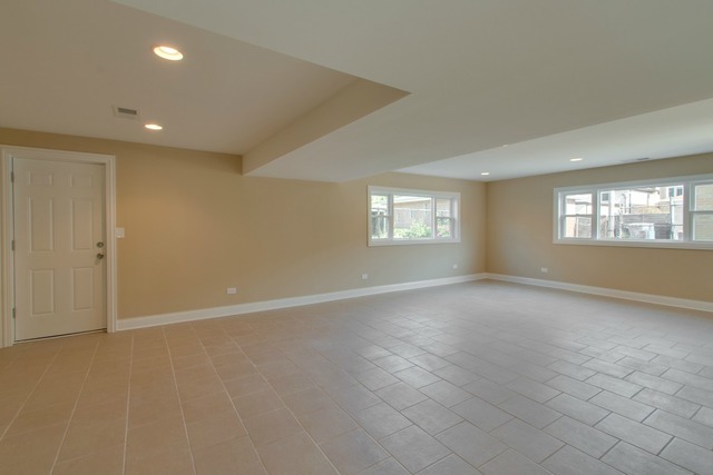 1716 E 92nd Pl, Chicago, IL 60617 photo 24