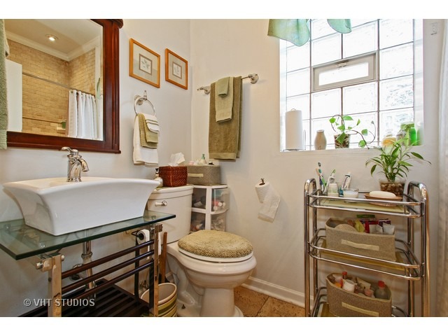 1621 E 85th Pl, Chicago, IL 60617 photo 9