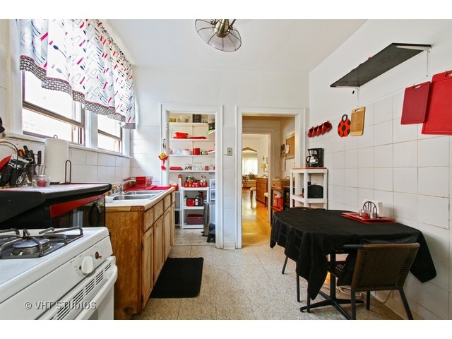 1621 E 85th Pl, Chicago, IL 60617 photo 5