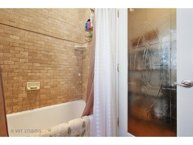 1621 E 85th Pl, Chicago, IL 60617 photo 10