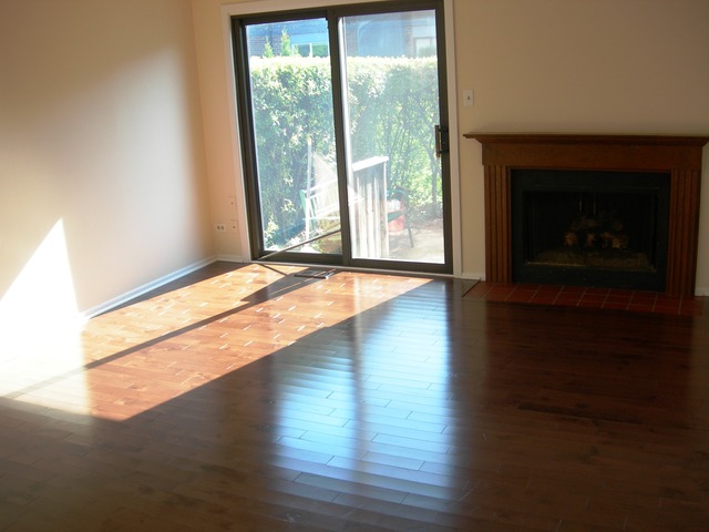 1092 Briarcliffe Blvd, Wheaton, IL 60189 photo 5