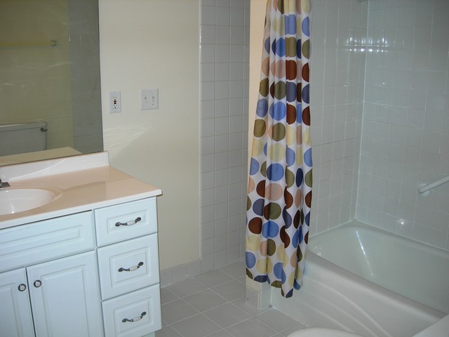 1092 Briarcliffe Blvd, Wheaton, IL 60189 photo 14