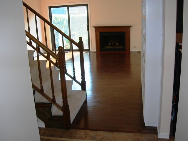 1092 Briarcliffe Blvd, Wheaton, IL 60189 photo 3