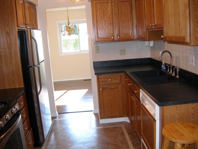 1092 Briarcliffe Blvd, Wheaton, IL 60189 photo 7