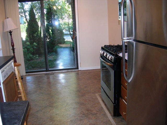 1092 Briarcliffe Blvd, Wheaton, IL 60189 photo 8