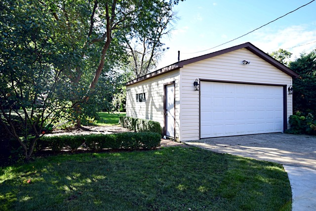 625 Selborne Rd, Riverside, IL 60546 photo 24