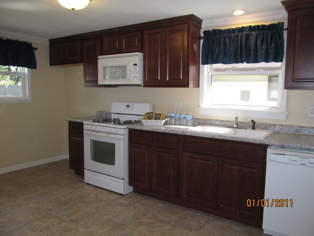 412 Ray May Dr, Joliet, IL 60433 photo 5