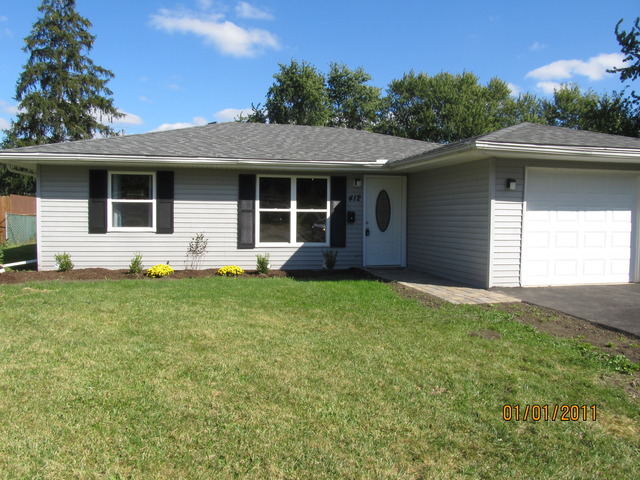 412 Ray May Dr, Joliet, IL 60433 photo 1