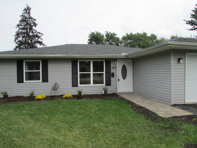 412 Ray May Dr, Joliet, IL 60433 photo 2