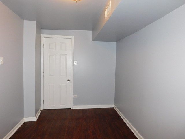 3823 S Wood St, Chicago, IL 60609 photo 4