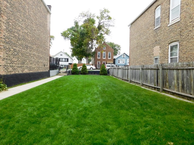 3823 S Wood St, Chicago, IL 60609 photo 14