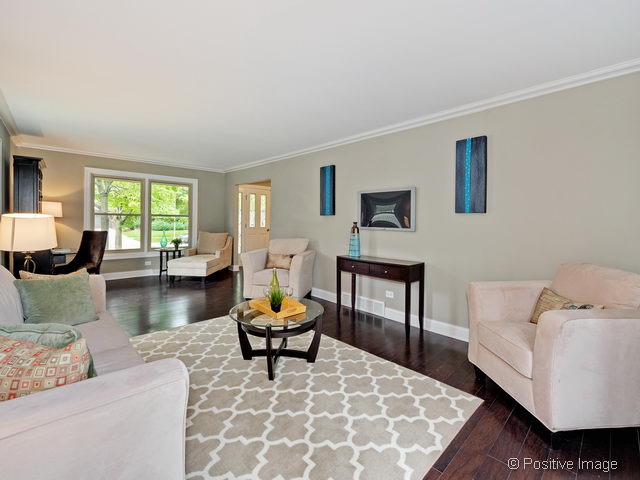 1535 Stoddard Ave, Wheaton, IL 60187 photo 3