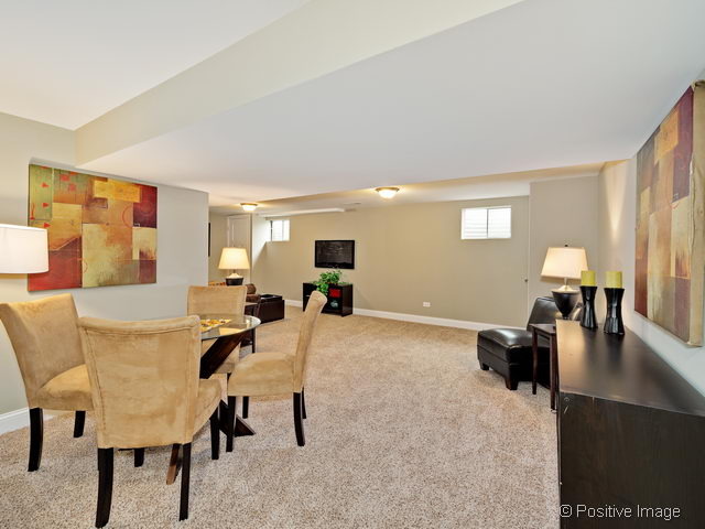 1535 Stoddard Ave, Wheaton, IL 60187 photo 20