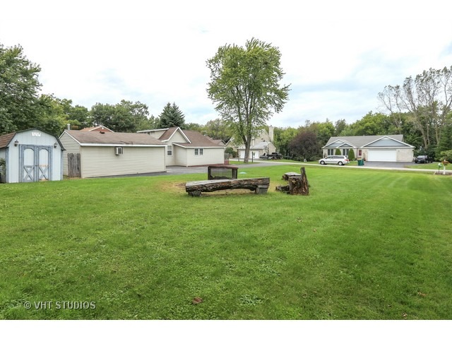 715 Wright Ave, Mchenry, IL 60051 photo 9