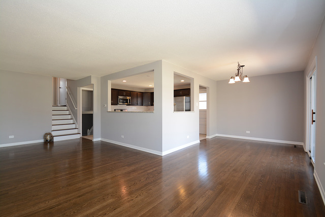 14817 Massasoit Ct, Oak Forest, IL 60452 photo 4