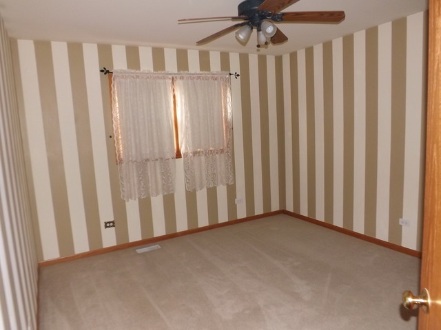 2013 Oak Forest Dr, Morris, IL 60450 photo 16
