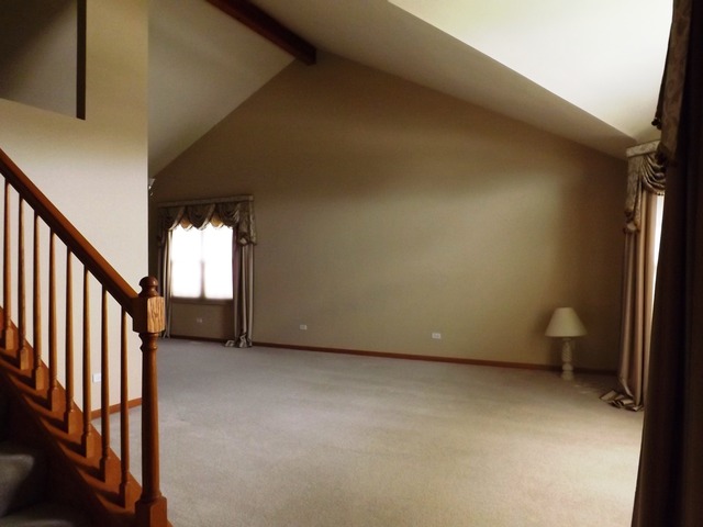 2013 Oak Forest Dr, Morris, IL 60450 photo 2